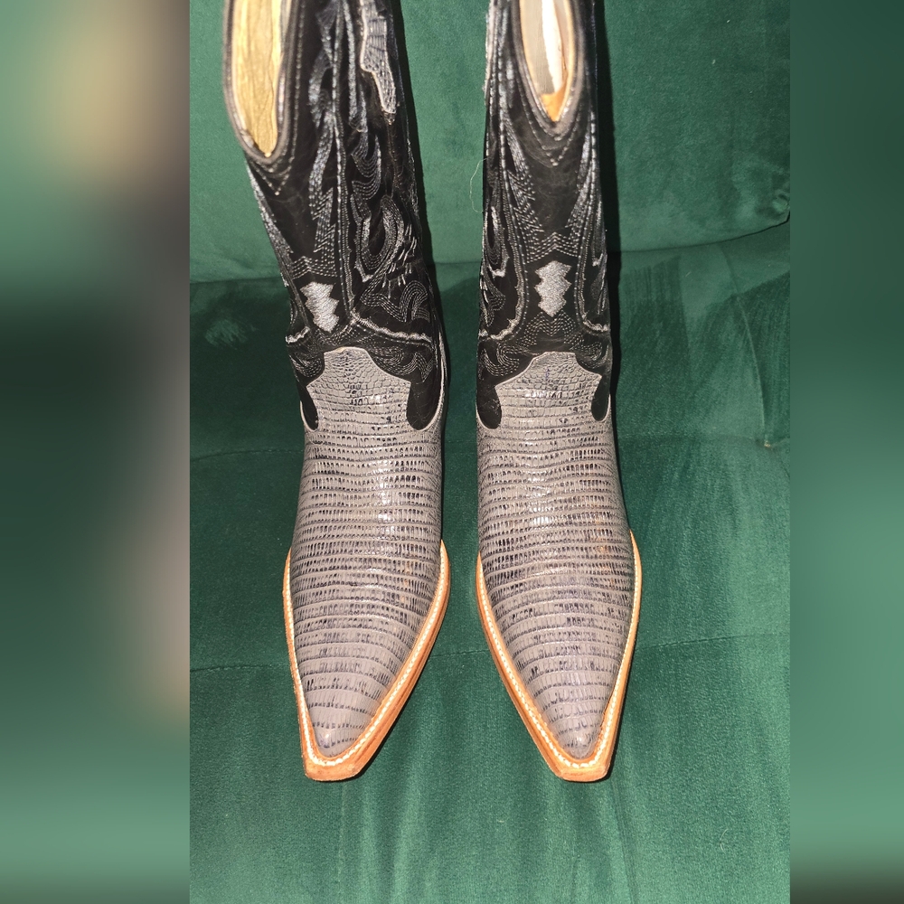 Mens Black and Gray Pointed Toe Lizard Western Cowboy Boots